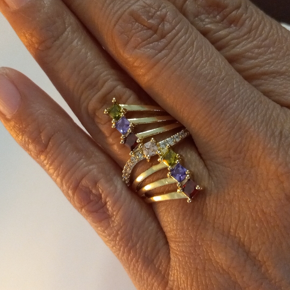 Geourgeous Multicolor Cubic Zirconia Gold Plated Polished Woman Ring - Picture 6 of 6
